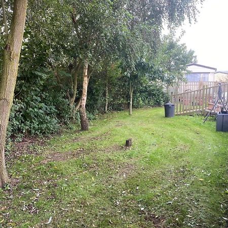 Willow Lodge Crowle  Buitenkant foto