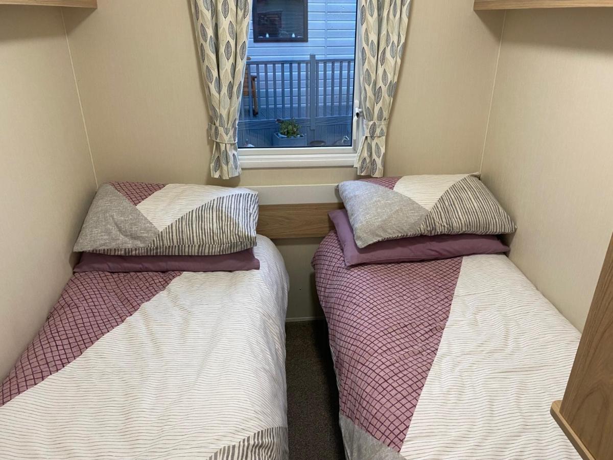 Willow Lodge Crowle  Buitenkant foto